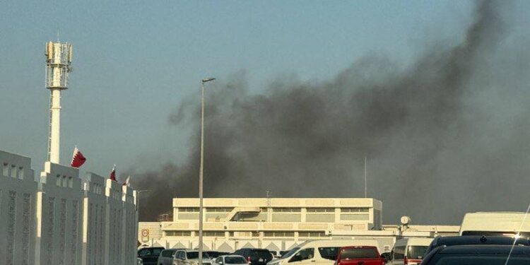 ببینید | گشت هوایی بالگرد قطری بر فراز شهر دوحه