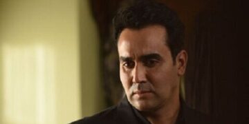 ببینید | پوریا پورسرخ تماشاگر ویژه ال کلاسیکو در سانتیاگو برنابئو