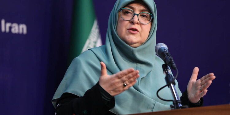 ببینید | دولت از سفره و یخچال مردم خبر دارد؟ سوال صریح از سخنگوی دولت