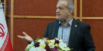 انتقاد پزشکیان از مجلس: مجلس بودجه ای تصویب می کند که منابع ندارد بعد گلایه می کند که چرا اجرا نشد؟