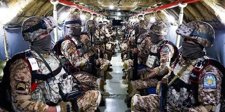 ببینید | تصاویری از برگزاری رزمایش بزرگ سهند 2025