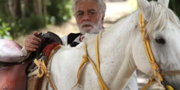 «چنگیز وثوقی» به خانه بازگشت